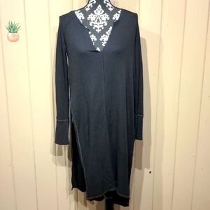 XS black We the free long sleeve split side shirt dress